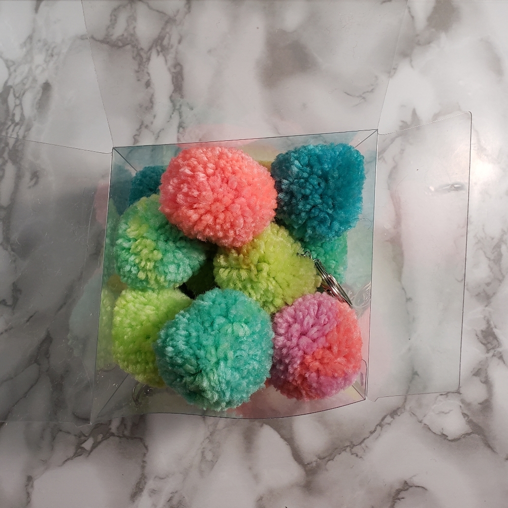 20 Mini Light Color Pompoms - Picture 2 of 4